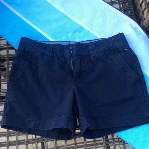 Tommy Hilfiger size 2 chino shorts in great shape